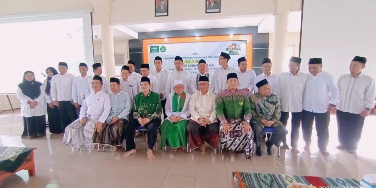 Berkhidmat untuk Umat, RMI-NU Kota Malang siap Membina LPQ dan Madin. Berkhidmat untuk Umat, RMI-NU Kota Malang siap Membina LPQ dan Madin.