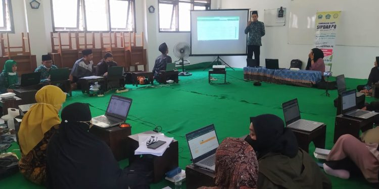 Bimtek SIPDAR-LPQ Sesi-3, Guru Ngaji Siap Berubah! Bimtek SIPDAR-LPQ Sesi-3, Guru Ngaji Siap Berubah!