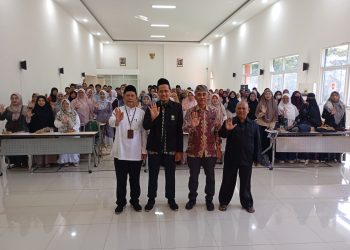 Guru Ngaji Al-Qur’an Kota Malang Gelar Deklarasi: Pastikan Lembaga Pendidikan Al-Qur’an Aman dan Ramah Anak Guru Ngaji Al-Qur’an Kota Malang Gelar Deklarasi: Pastikan Lembaga Pendidikan Al-Qur’an Aman dan Ramah Anak