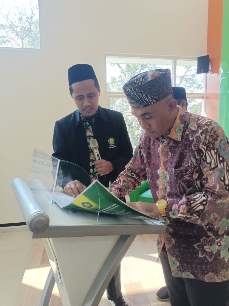 Guru Ngaji Al-Qur’an Kota Malang Gelar Deklarasi: Pastikan Lembaga Pendidikan Al-Qur’an Aman dan Ramah Anak Guru Ngaji Al-Qur’an Kota Malang Gelar Deklarasi: Pastikan Lembaga Pendidikan Al-Qur’an Aman dan Ramah Anak