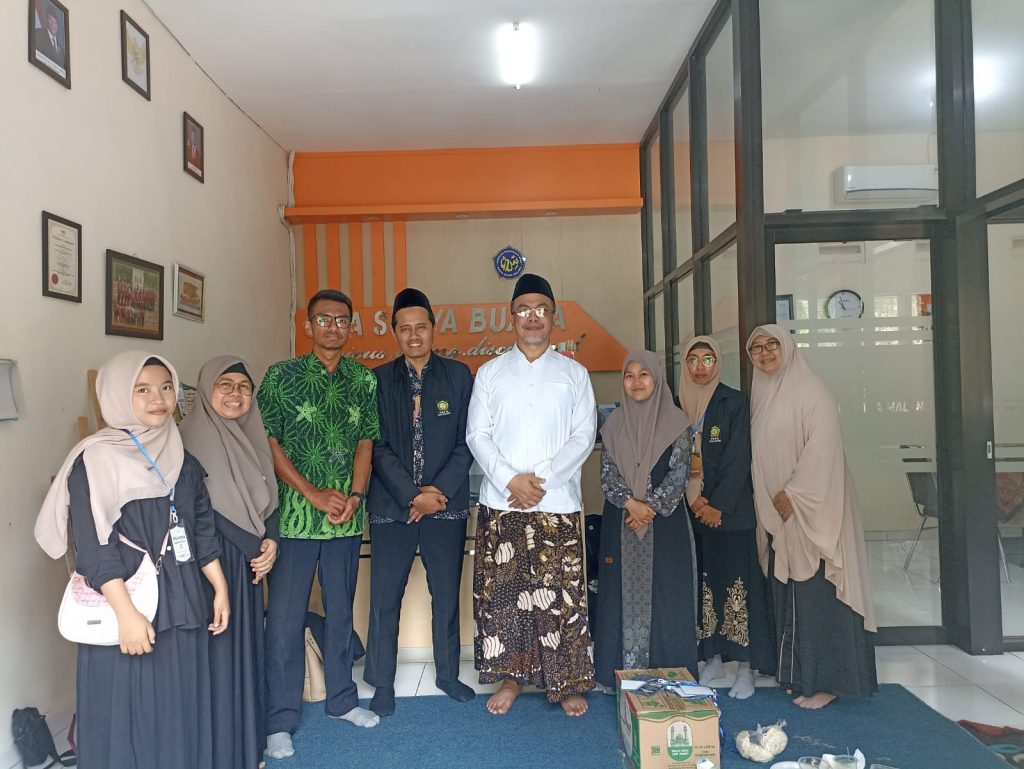 Festival Al-Qur’an 3 DPC FKPQ Kota Malang :Mengukuhkan Jati Diri Santri Qur’ani di Era Digital Festival Al-Qur’an 3 DPC FKPQ Kota Malang :Mengukuhkan Jati Diri Santri Qur’ani di Era Digital